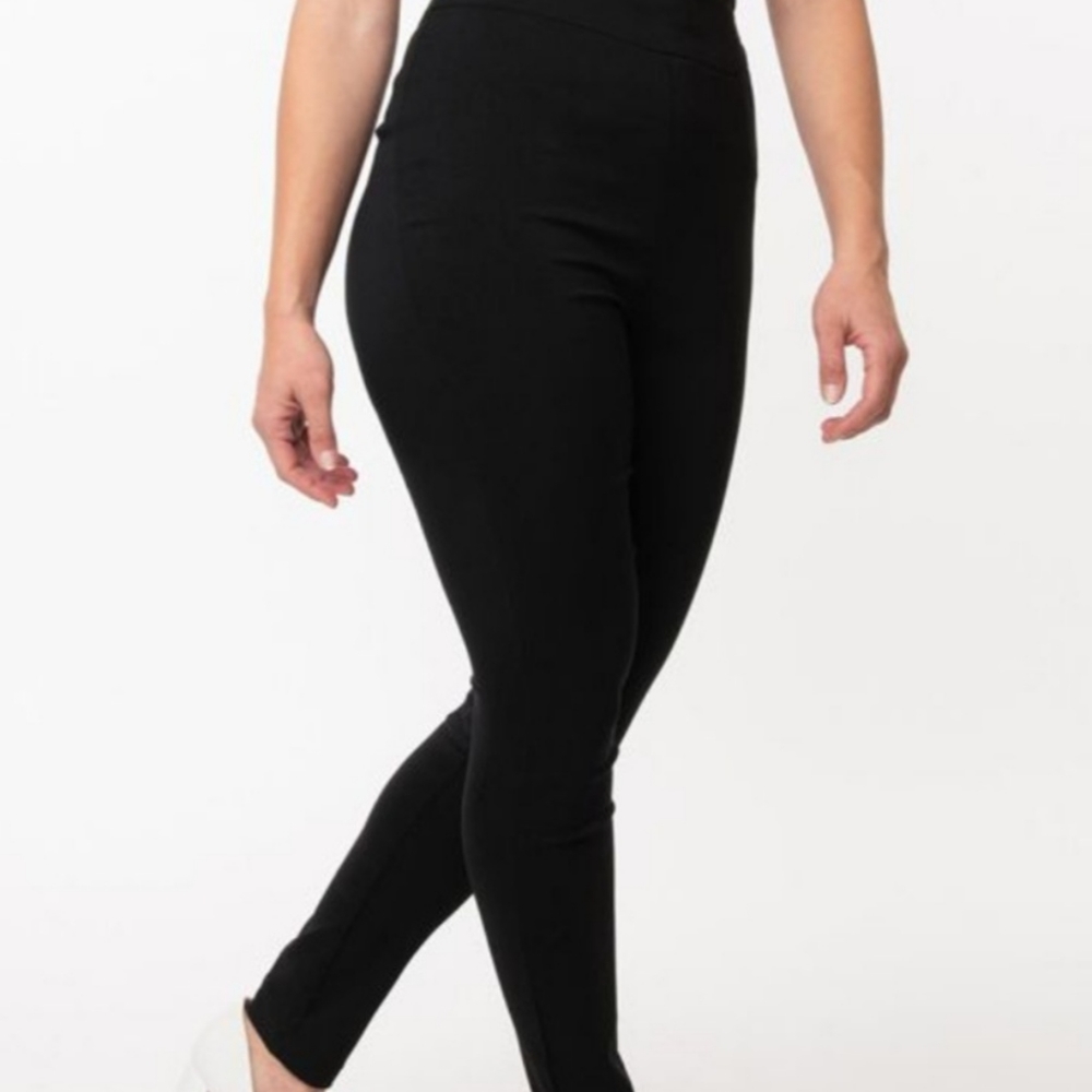 Black Rizzo Pants